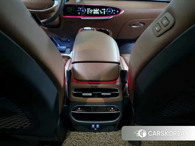 Genesis GV70 2023 Темно-зеленый из Кореи, фото 6