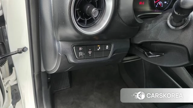Kia The New K3 2nd generation 2022 Белый из Кореи, фото 6