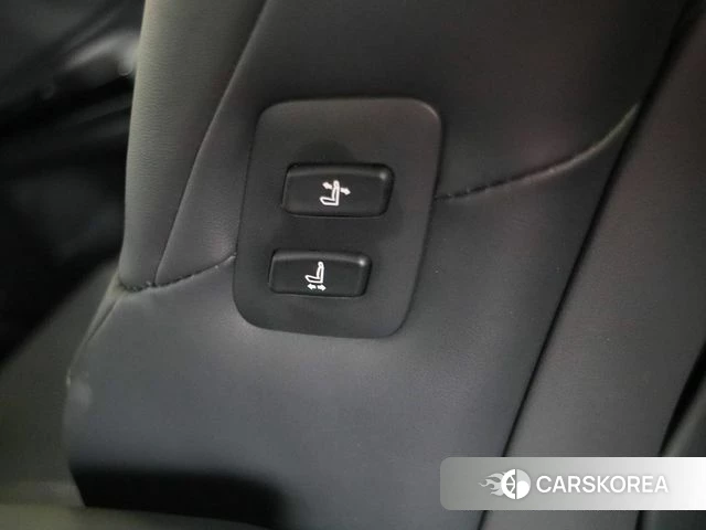 Lexus ES300h 7th generation 2025 Золотой из Кореи, фото 6