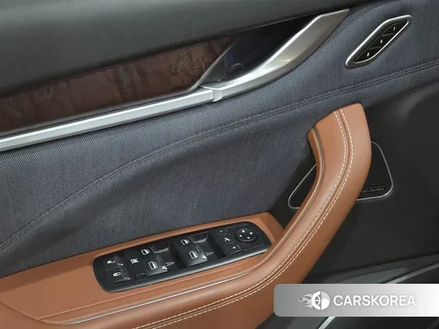 Maserati Levante 2019 Синий из Кореи, фото 6