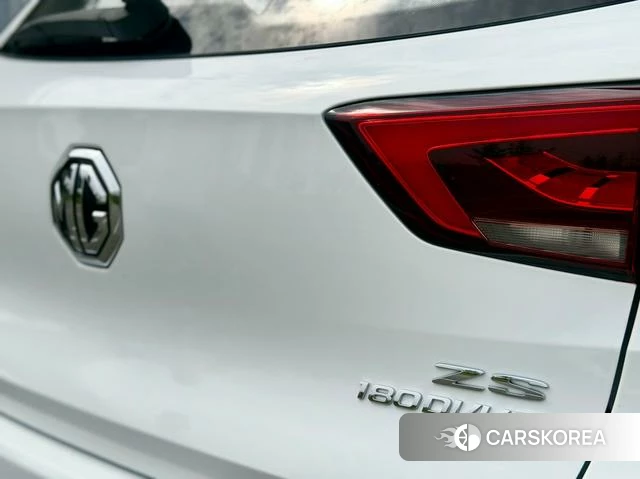 MG MG ZS 2021 Белый из Китая, фото 6