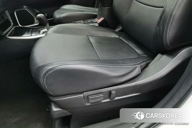 Mitsubishi  Outlander 2018 Белый из Китая, фото 6