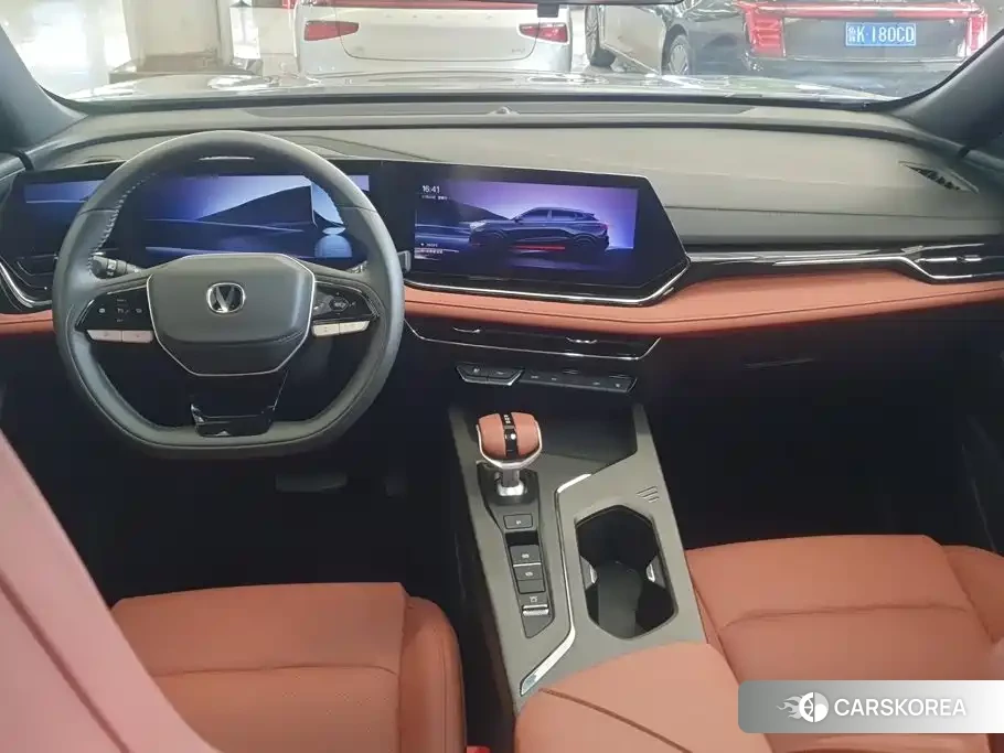 Chang'an X5 PLUS 2025 Silver/gray из Китая, фото 6