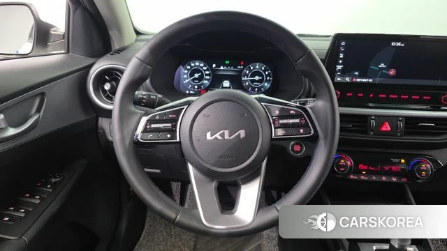 Kia The New K3 2nd generation 2022 Белый из Кореи, фото 6