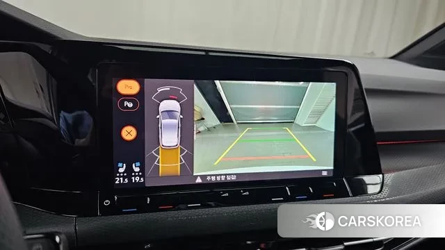 Volkswagen Golf 8th Generation 2024 Белый из Кореи, фото 6