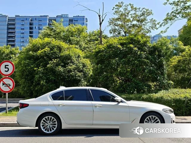 BMW 5 series PHEV 2021 Белый из Китая, фото 6