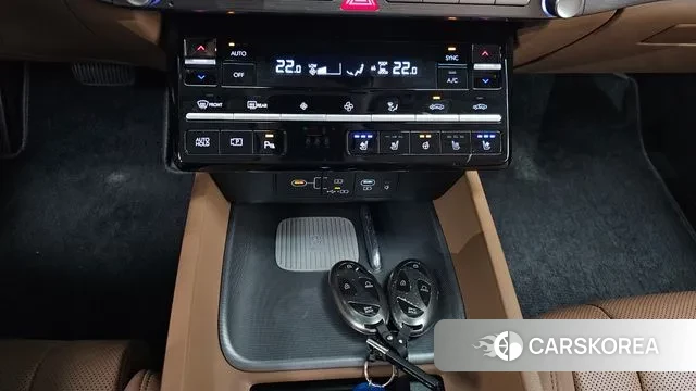 Hyundai Grandeur (GN7) 2023 Песочный из Кореи, фото 6