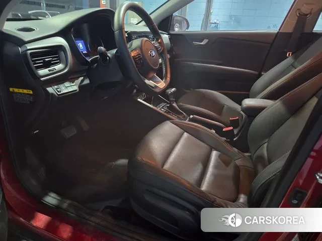 Kia Stonic 2019 Красный из Кореи, фото 6