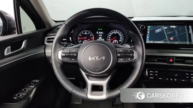Kia K5 3rd generation 2023 Серый из Кореи, фото 6