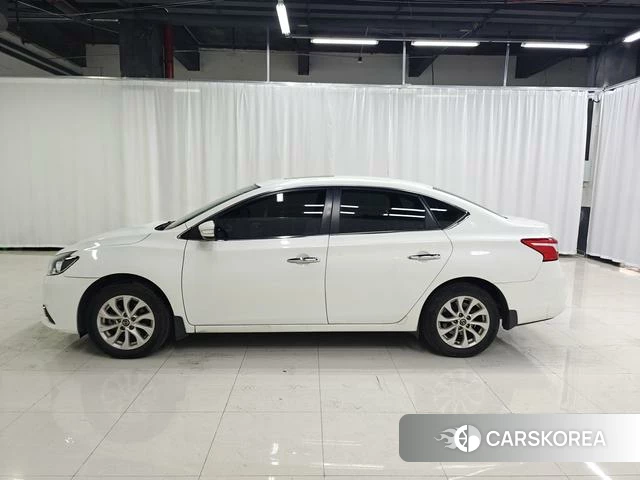 Nissan Xuan Yi 2019 Белый из Китая, фото 6