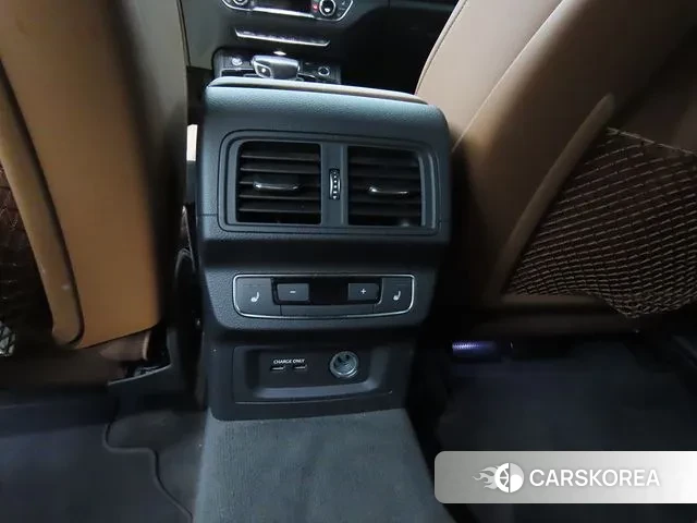 Audi Q5 (FY) 2021 Светло-зеленый из Кореи, фото 6