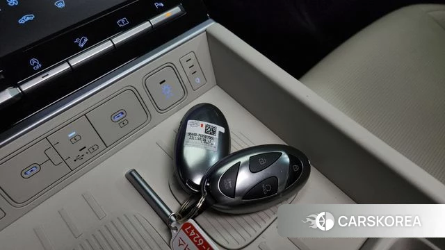 Hyundai Santa Fe (MX5) 2023 Белый из Кореи, фото 6