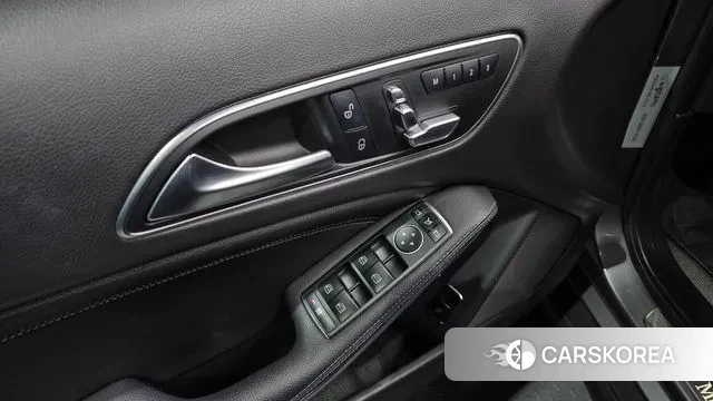 Mercedes-Benz GLA-Class X156 2018 Серый из Кореи, фото 6