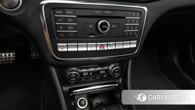 Mercedes-Benz GLA-Class X156 2018 Черный из Кореи, фото 6