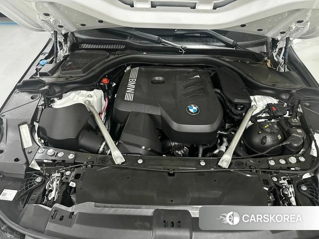 BMW 5 Series (G60) 2025 Белый из Кореи, фото 6