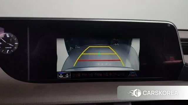 Lexus ES300h 7th generation 2020 Серебристо-серый из Кореи, фото 6