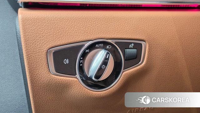 Mercedes-Benz E-Class W213 2021 Серый из Кореи, фото 6
