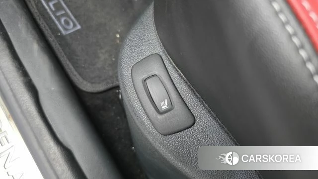 Renault Korea (Samsung) Clio 2019 Красный из Кореи, фото 6