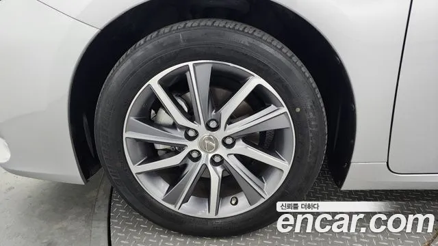 Lexus New ES300h id 2629604 из Кореи 6