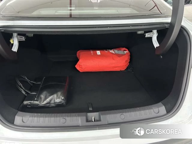 BYD Qin L DM 2025 Белый из Китая, фото 6