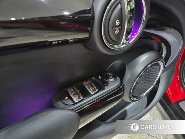 Mini Cooper S 2019 Красный из Кореи, фото 6