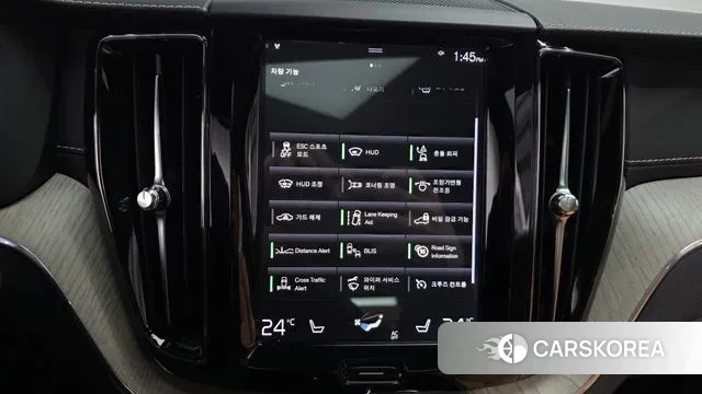 Volvo XC60 second Generation 2019 Белый из Кореи, фото 6