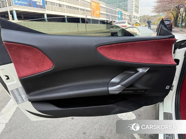 Ferrari SF90 Spider 2023 Белый из Кореи, фото 6