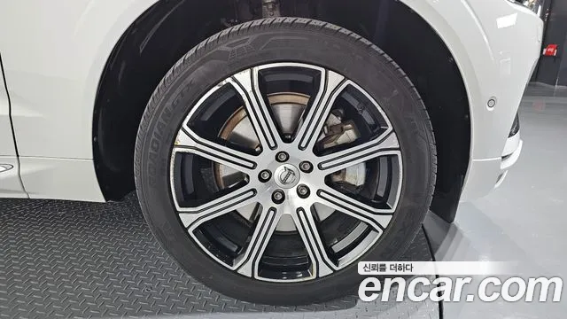 Volvo XC60 second Generation 2019 Белый из Кореи, фото 6