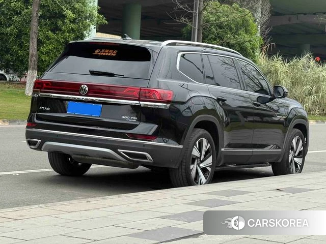 Volkswagen Tourang 2024 Черный из Китая, фото 6