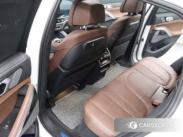 BMW X6 (G06) 2024 Белый из Кореи, фото 6