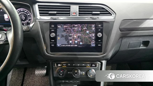 Volkswagen Tiguan second Generation 2018 Белый из Кореи, фото 6
