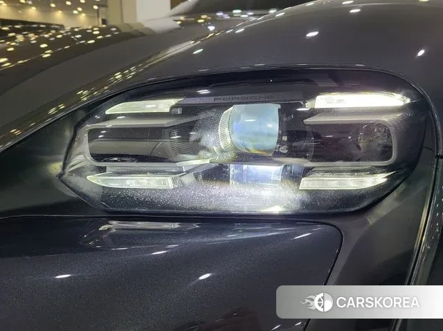 Porsche Taycan 2023 Серый из Кореи, фото 6