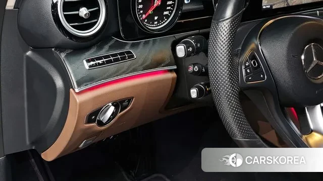 Mercedes-Benz E-Class W213 2018 Серый из Кореи, фото 6