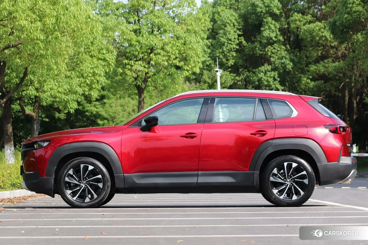 Mazda CX-50 2023 Красный из Китая, фото 6