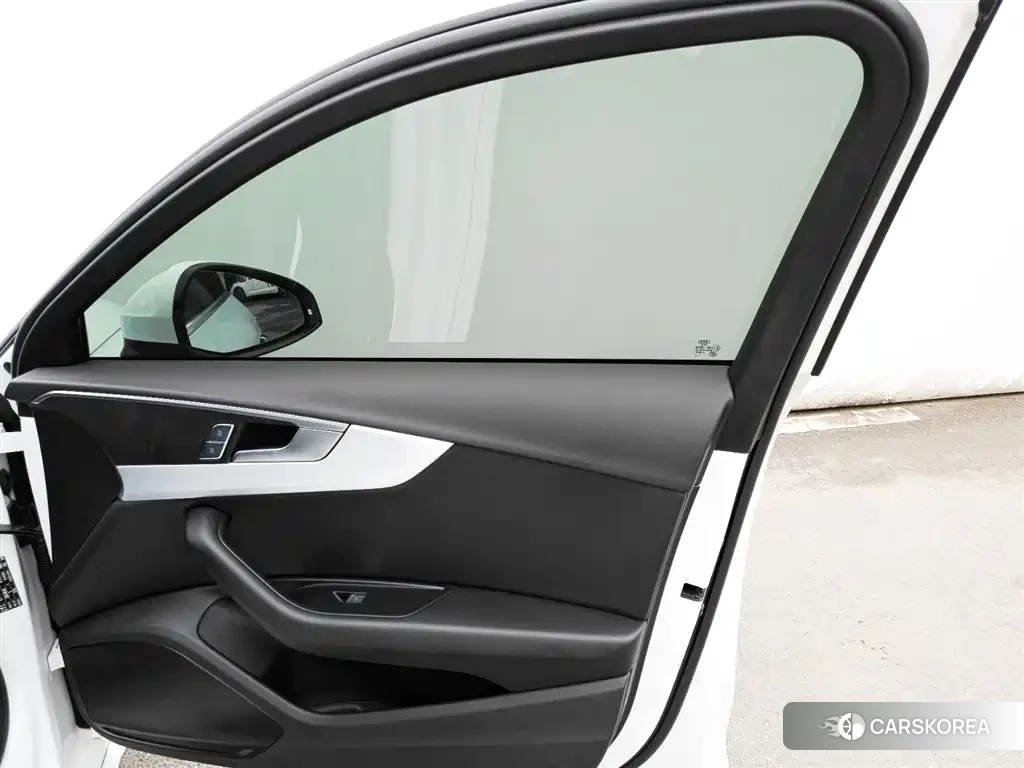 Audi A4L 2024 Белый из Китая, фото 6