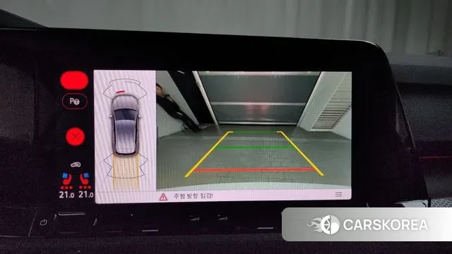 Volkswagen Golf 8th Generation 2023 Белый из Кореи, фото 6