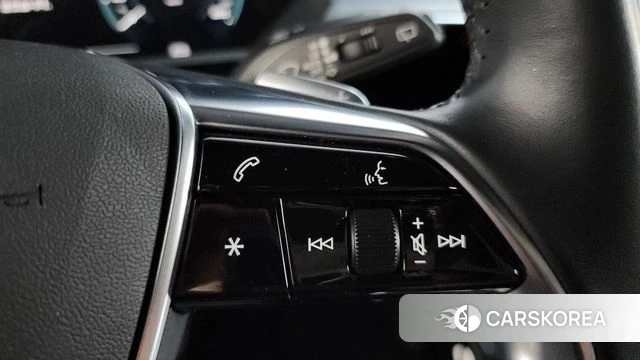 Audi e-Tron 2020 Серый из Кореи, фото 6