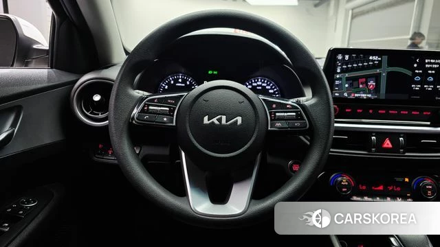 Kia The New K3 2nd generation 2021 Белый из Кореи, фото 6