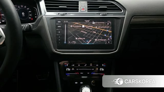 Volkswagen Tiguan Allspace 2024 Белый из Кореи, фото 6