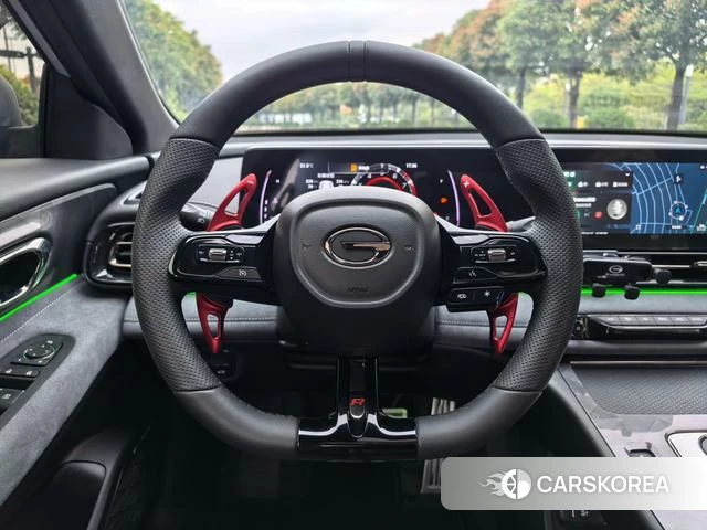 GAC Trumpchi Shadow Leopard 2025 Серебристо-серый из Китая, фото 6