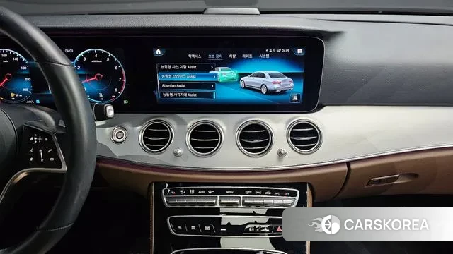 Mercedes-Benz E-Class W213 2020 Песочный из Кореи, фото 6