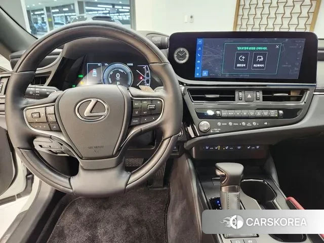 Lexus ES300h 7th generation 2025 Жемчужный цвет из Кореи, фото 6