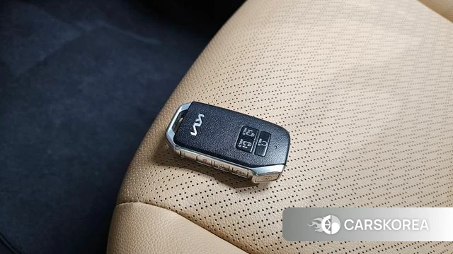 Kia Carnival 4th generation 2022 Белый из Кореи, фото 6