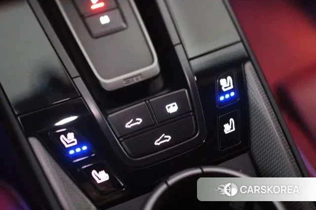 Porsche 911(992) 2022 Серебристо-серый из Кореи, фото 6