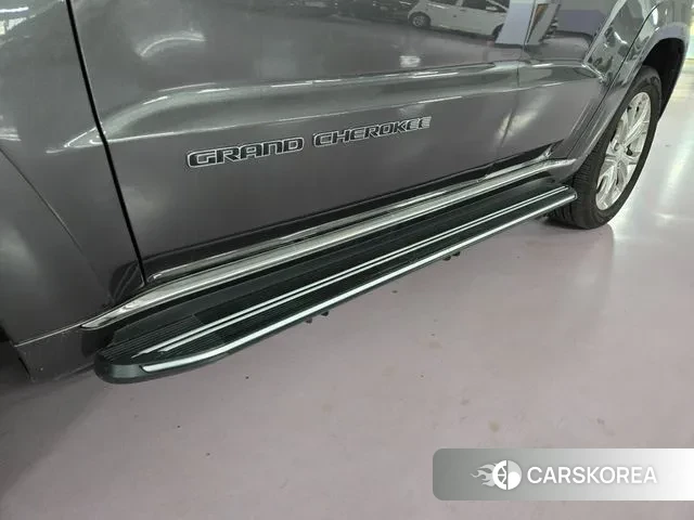 Jeep Grand Cherokee 2021 Серый из Кореи, фото 6