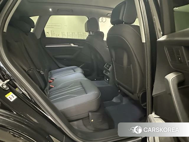 Audi Q5L 2023 Черный из Китая, фото 6