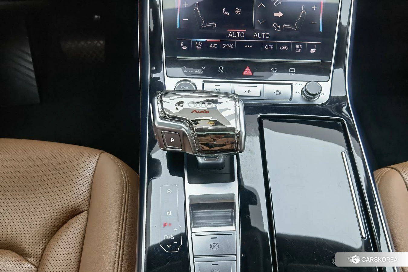 Audi Q7 2021 Черный из Китая, фото 6
