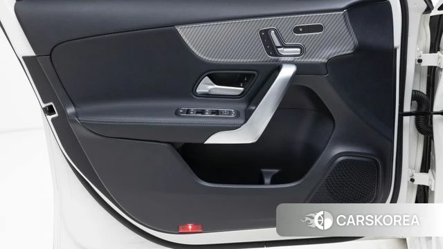 Mercedes-Benz A-Class W177 2024 Белый из Кореи, фото 6