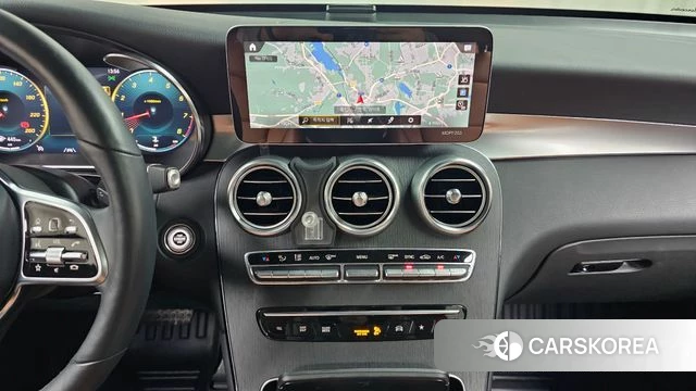 Mercedes-Benz GLC-Class X253 2020 Белый из Кореи, фото 6