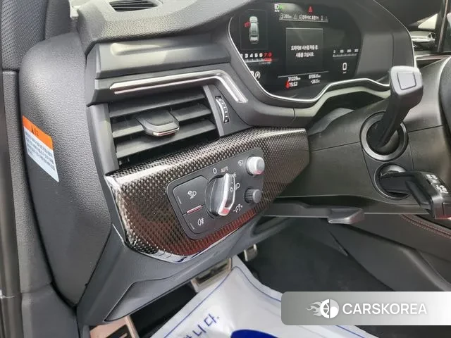 Audi S4 (B9) 2023 Черный из Кореи, фото 6